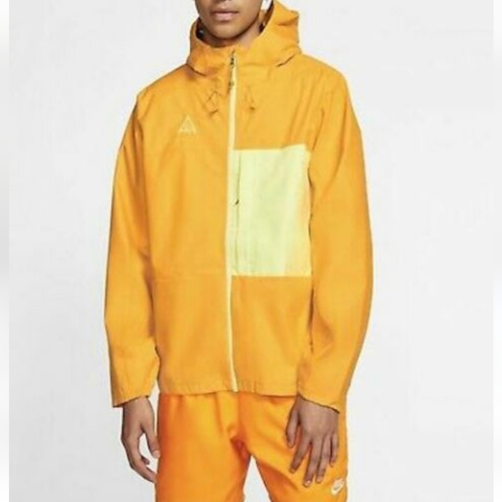 Nike Acg Packable Rain Jacket In University Gold Size Small